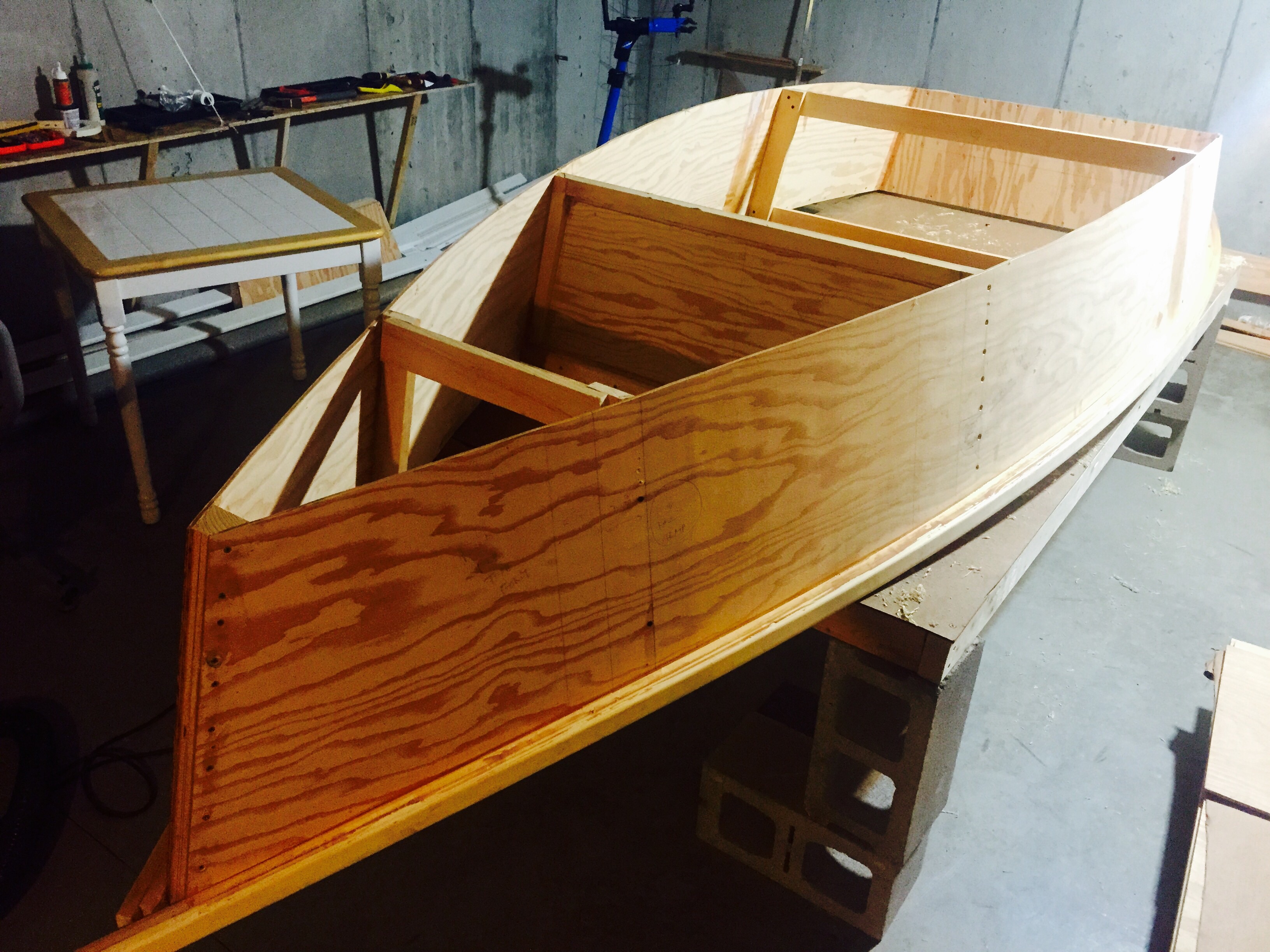 Chine logs installed | Han Learns to Build a Boat - Jim 